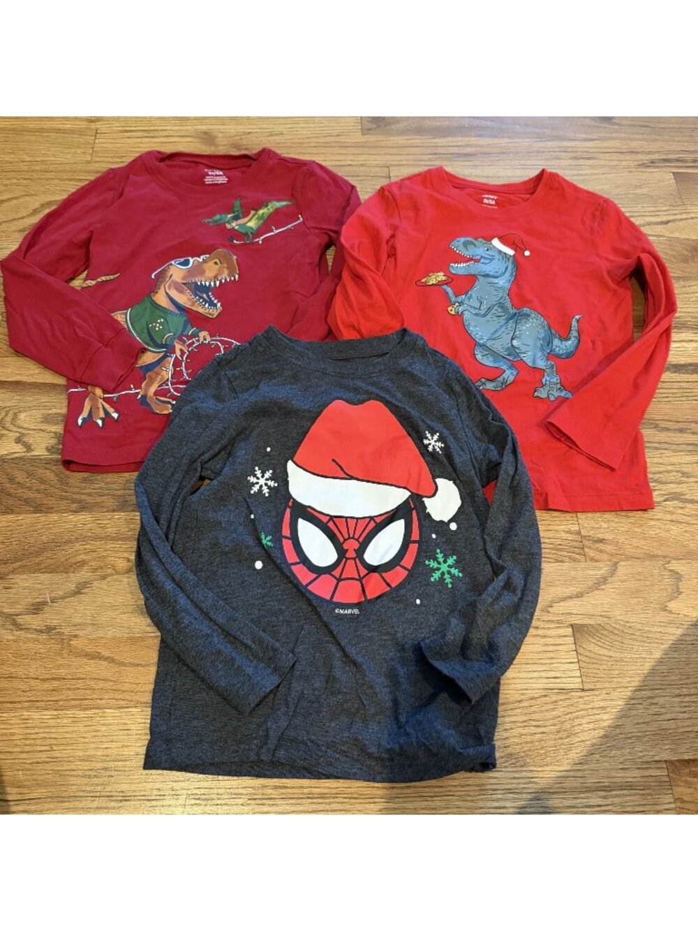 Carter's boys long sleeve t shirts 5t Christmas